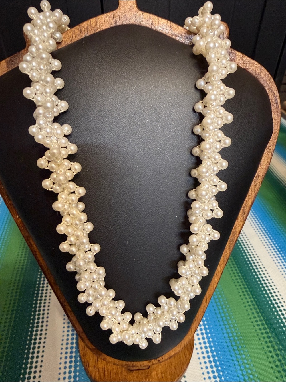 Faux Pearl Cluster Statement Necklace - White - Picture 3 of 4
